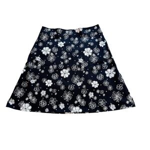 Northern Reflections Black A Line Skirt With White Flowers - Size 18